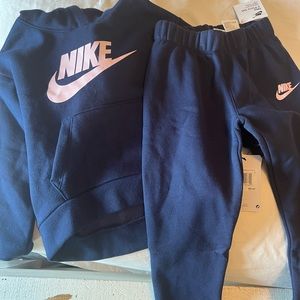 Toddler nike set